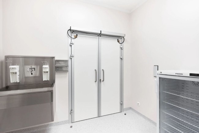 Двухстворчатые дверные системы